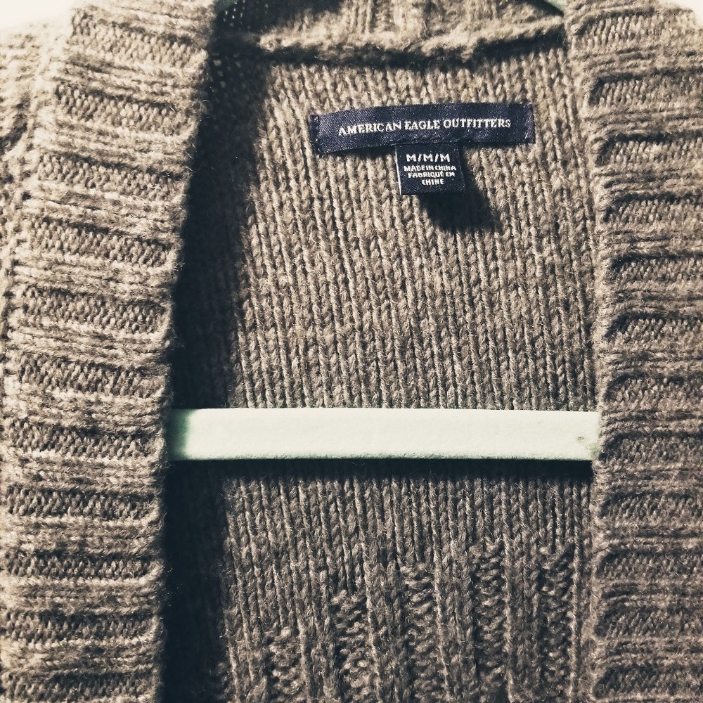 AE Cardigan - Picture 2 of 3